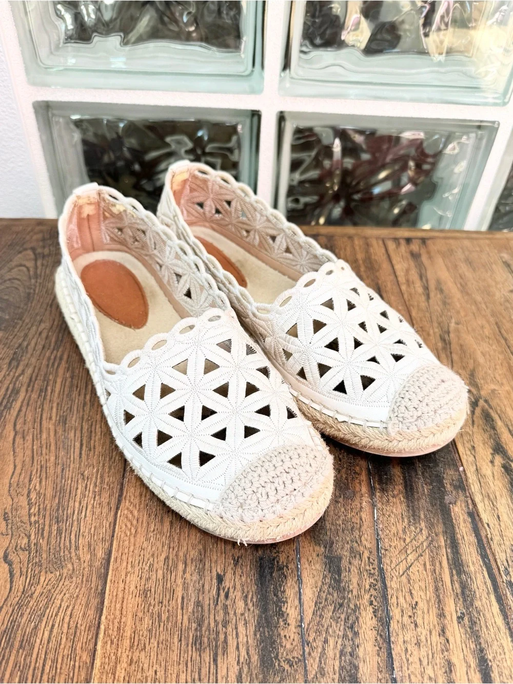 StyleLoop Beachy White Woven Jute Cutout Espadrille Sandals Flats 6.5 Shoes